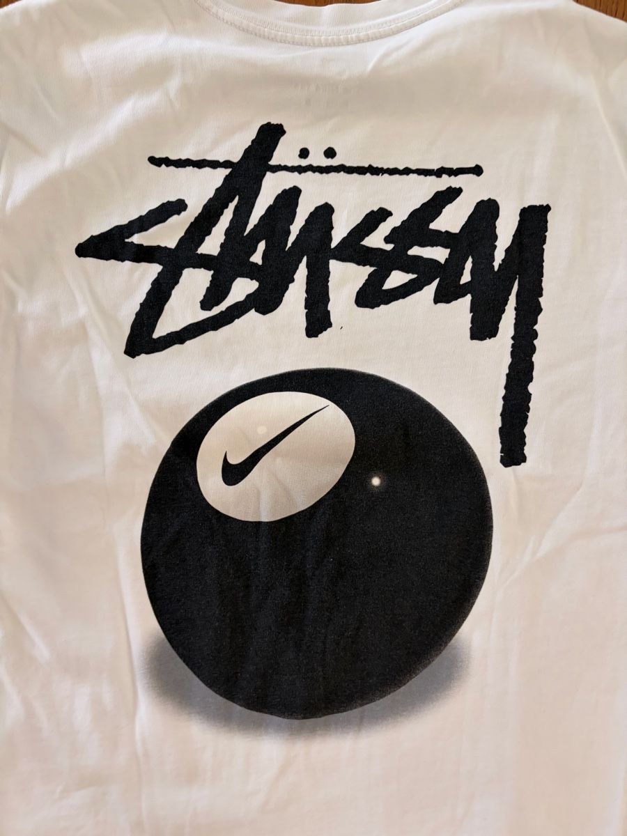 Stüssy T-shirts: Nike x Stüssy 8 ball tshirt  – D'occasion à Künten par scoobydoo1312 2