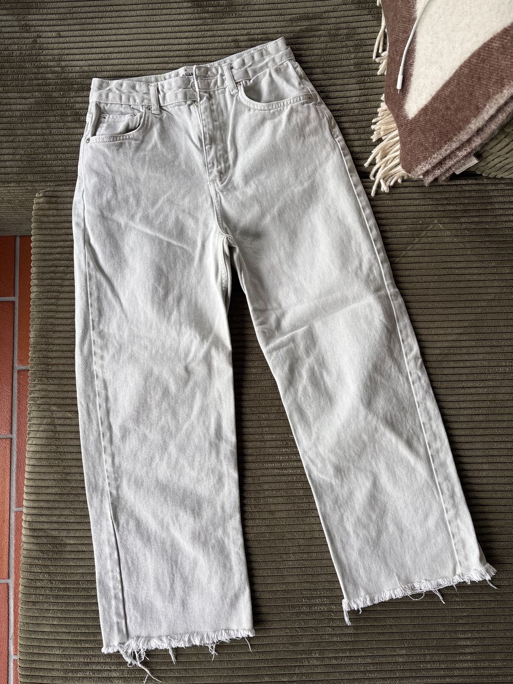 Pull&Bear Jeans: Pastellgrüne Jeans von Pull&Bear, Größe 36 – Gebraucht aus Zürich von mar_hc85