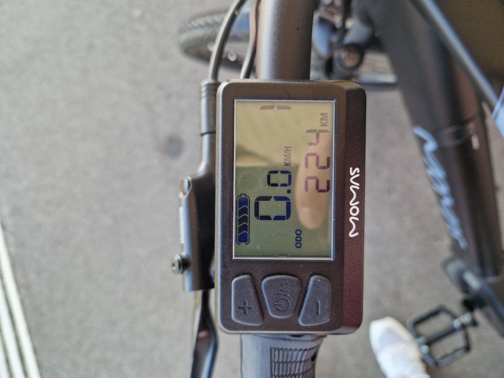 Velos: Momas E-Bike, Top Zustand,500Km – Gebraucht aus WILEN B. WOLLERAU von erm_58tf 1
