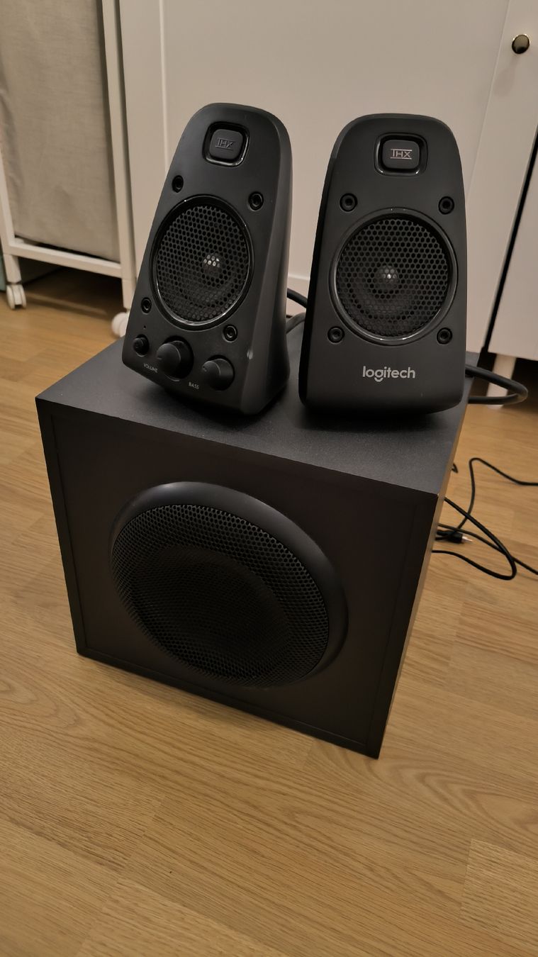 Logitech Lautsprecher: Logitech Z625 powerful THX sound – Gebraucht aus St. Gallen von Gatsh