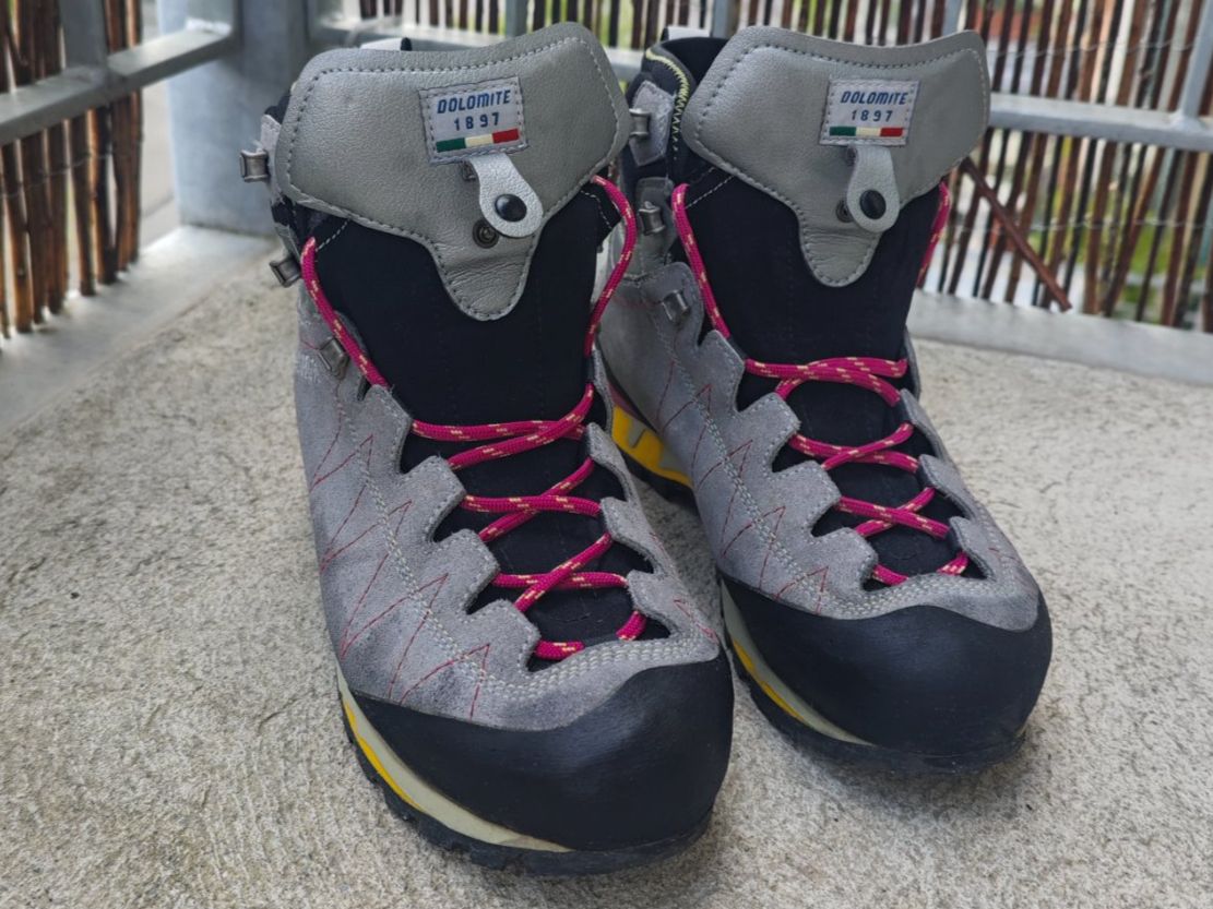 Dolomite Scarpe da donna: Damen Dolomite Wanderschuh Torq Tech GTX Grösse 40 – Usato da Bern venduto da naedlee