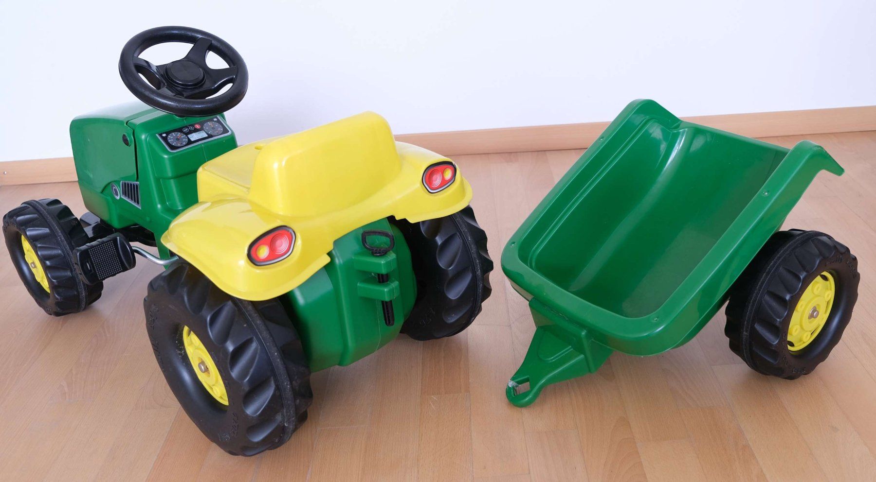 Rolly Toys Veicoli per bambini: Rolly Toys Trettraktor John Deere – Usato da Stäfa venduto da cka_5r5z 6
