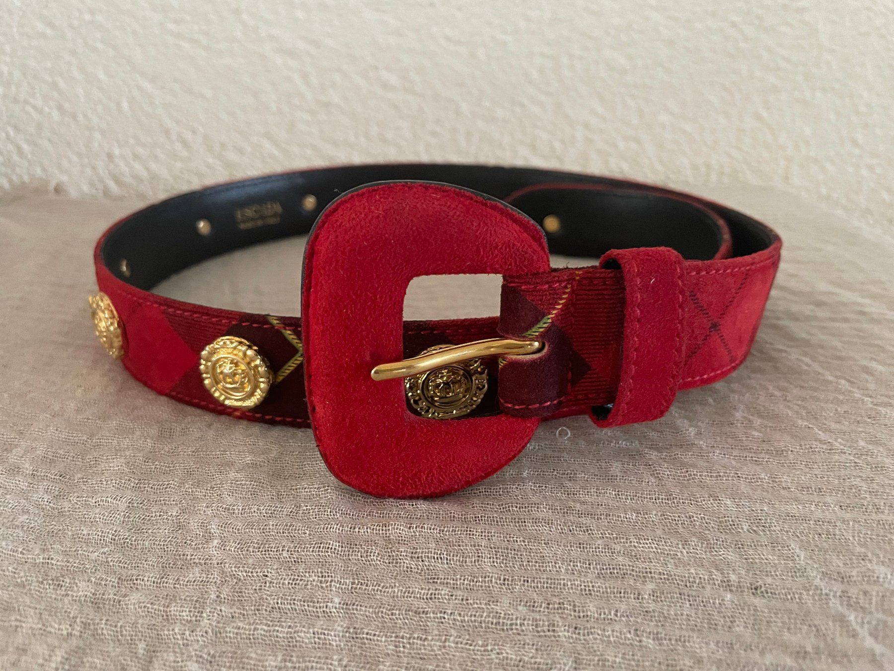 Escada Gürtel: Vintage Escada Gürtel – Gebraucht aus Münchenbuchsee von hamama18