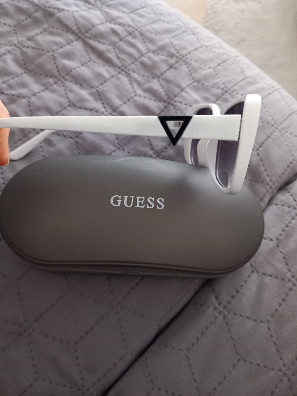 Guess Lunettes & Verres: Sunnglase – Neuf (Voir description) à Buchs AG par tac_zz5h 1