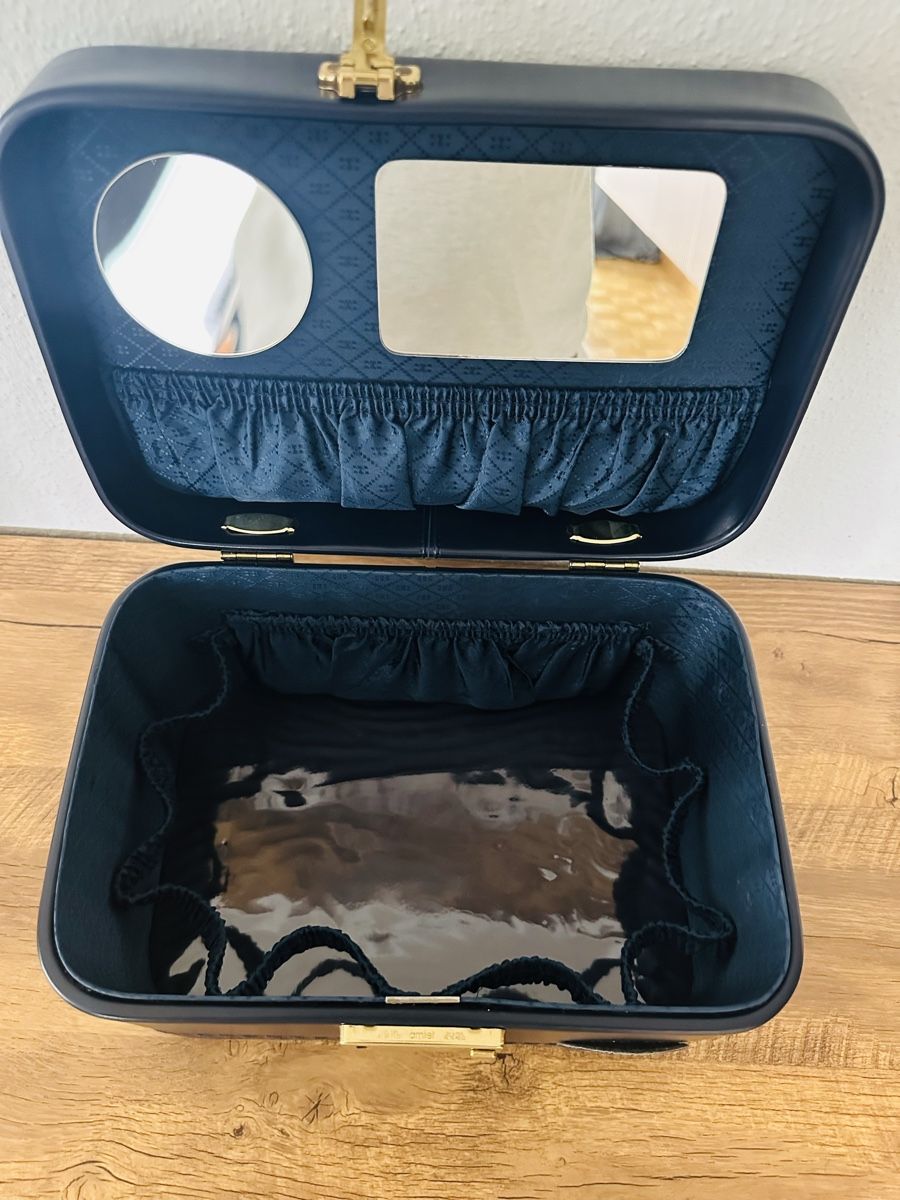 Custodie per cosmetici: AMIET beauty case vintage – Usato da Brügg BE venduto da Goob 1