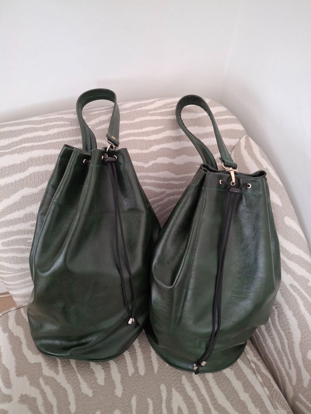 Zaini: Leder Seesack Grün – Nuovo e nell'imballaggio originale da Bellikon venduto da MellonCollieMitTwint 1