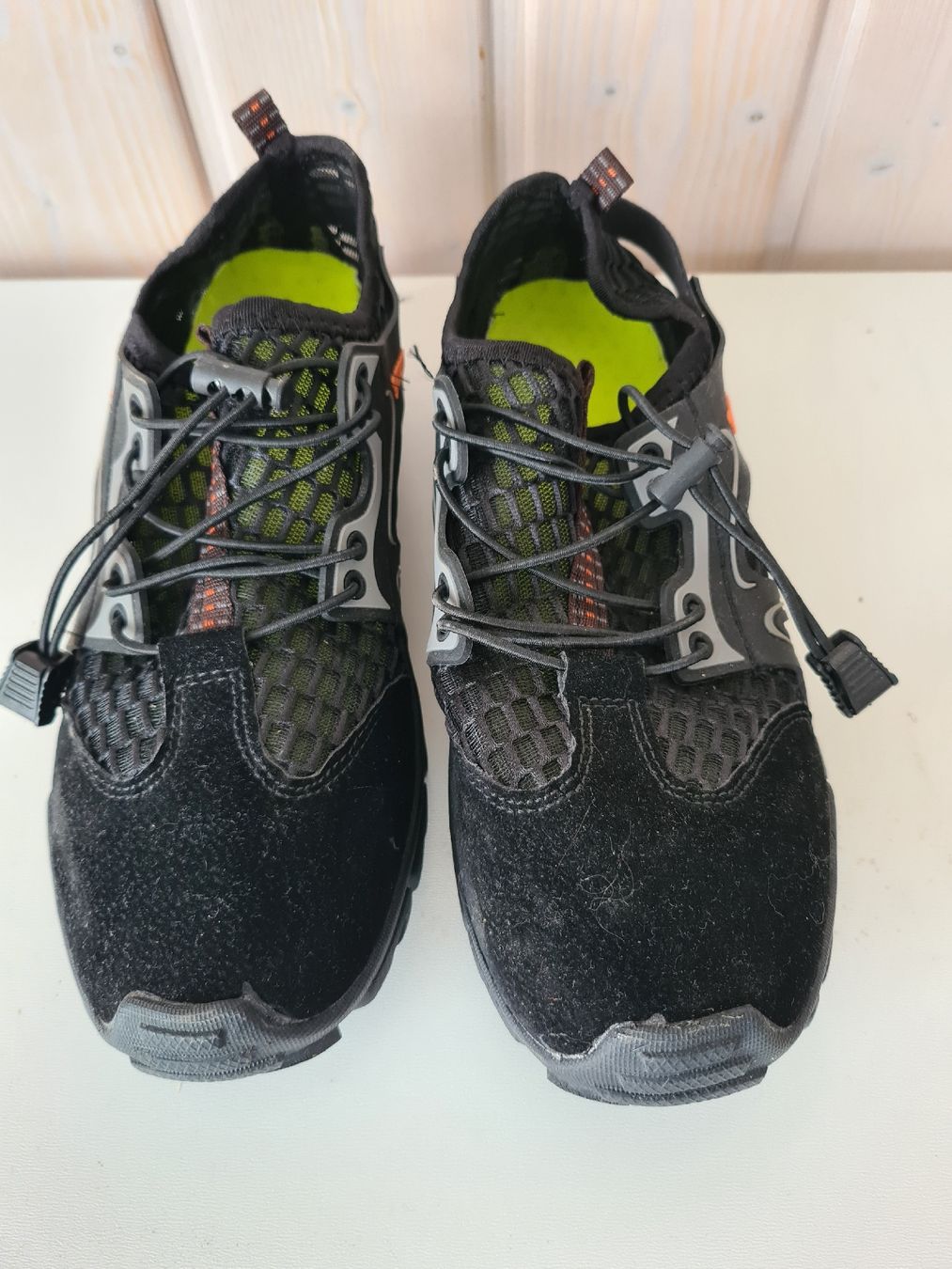 Scarpe da uomo: Schuhe, Wasserschuhe – Nuovo (secondo la descrizione) da Waldkirch venduto da Hypertenuse