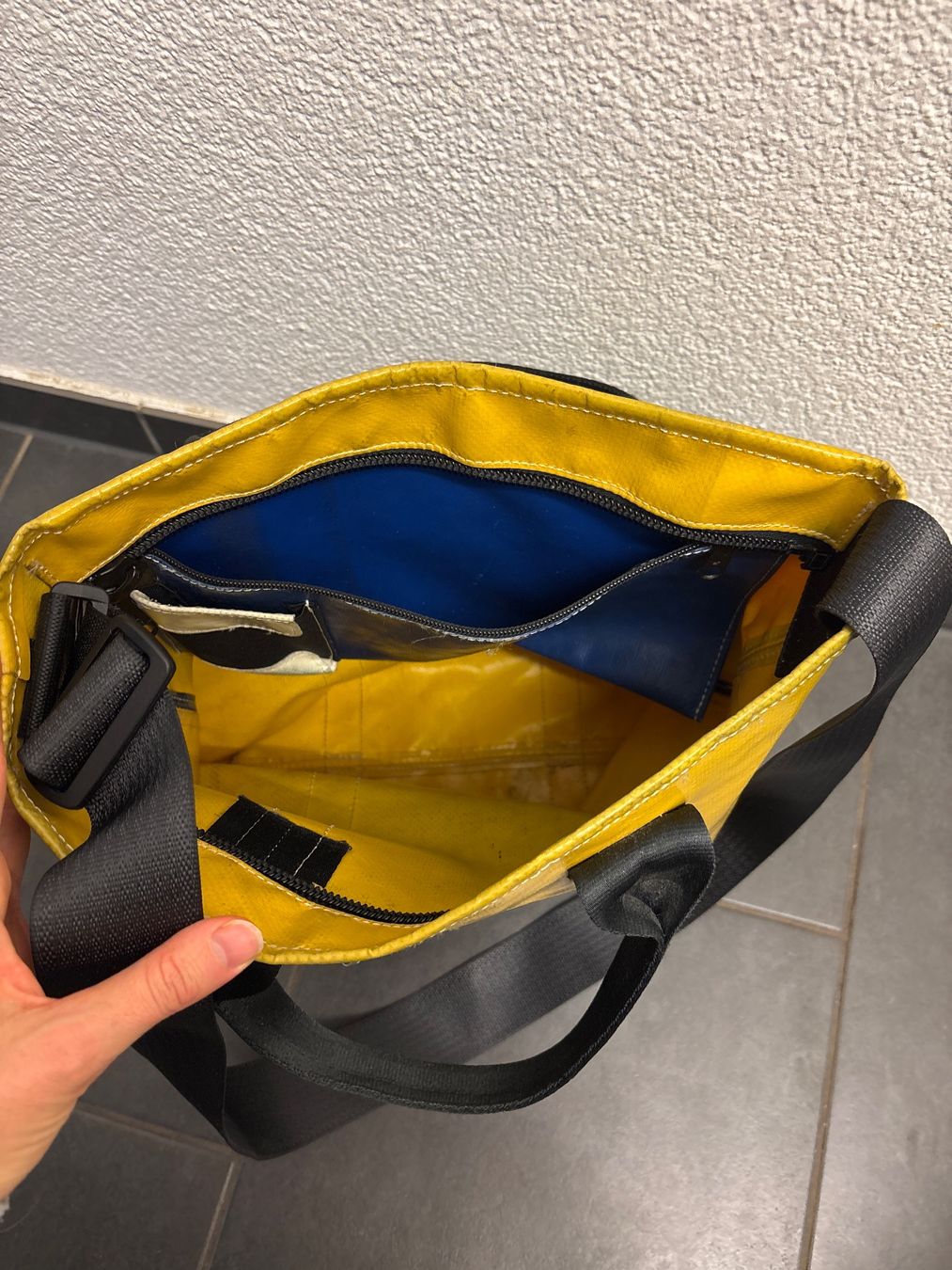 Freitag Taschen: Freitag Tasche – Gebraucht aus Zürich von strabii 1