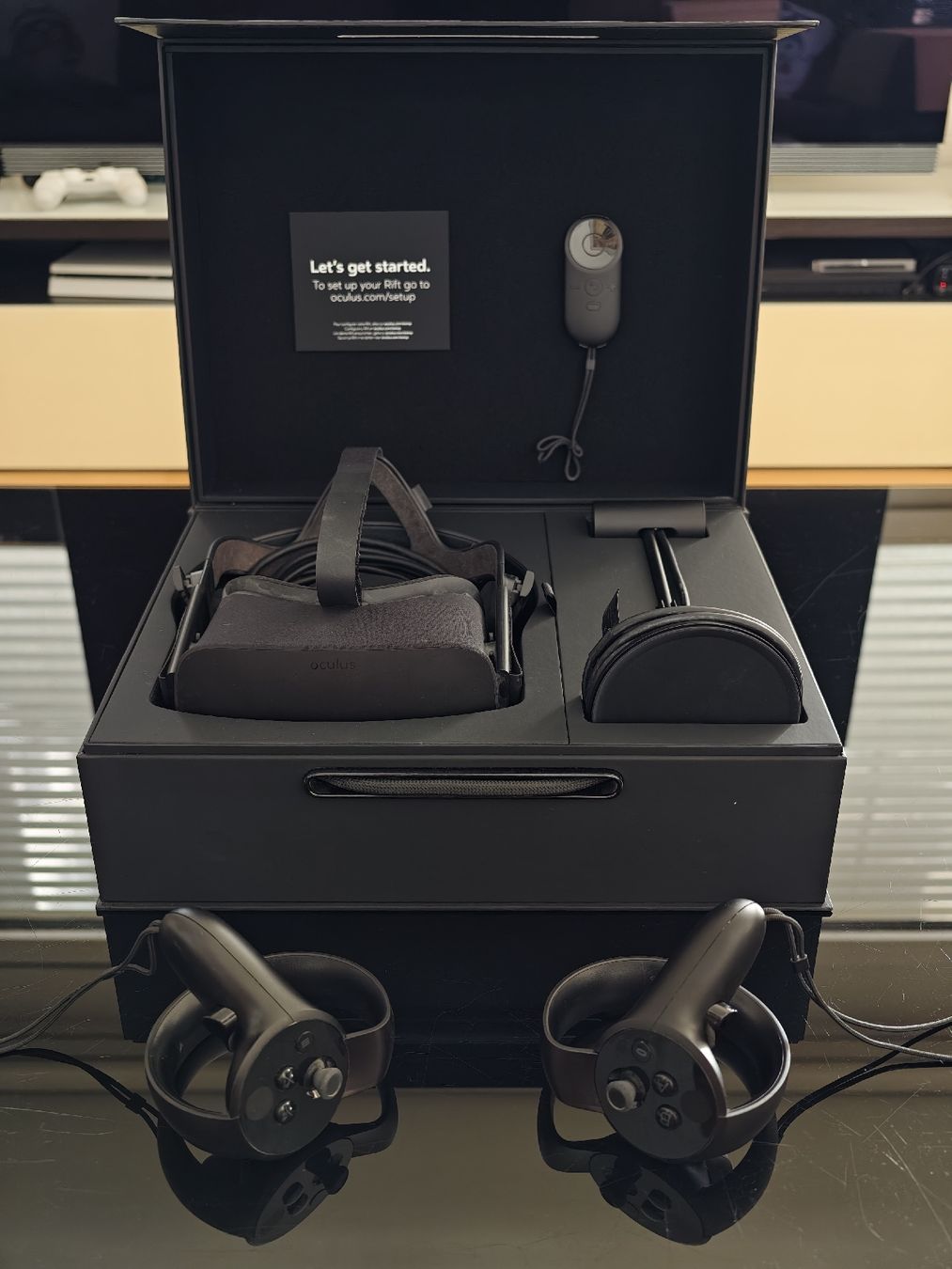 Meta Casque VR: Oculus Rift CV1 mit Sensoren und Controller – D'occasion à Luzern par gabriel.z 1