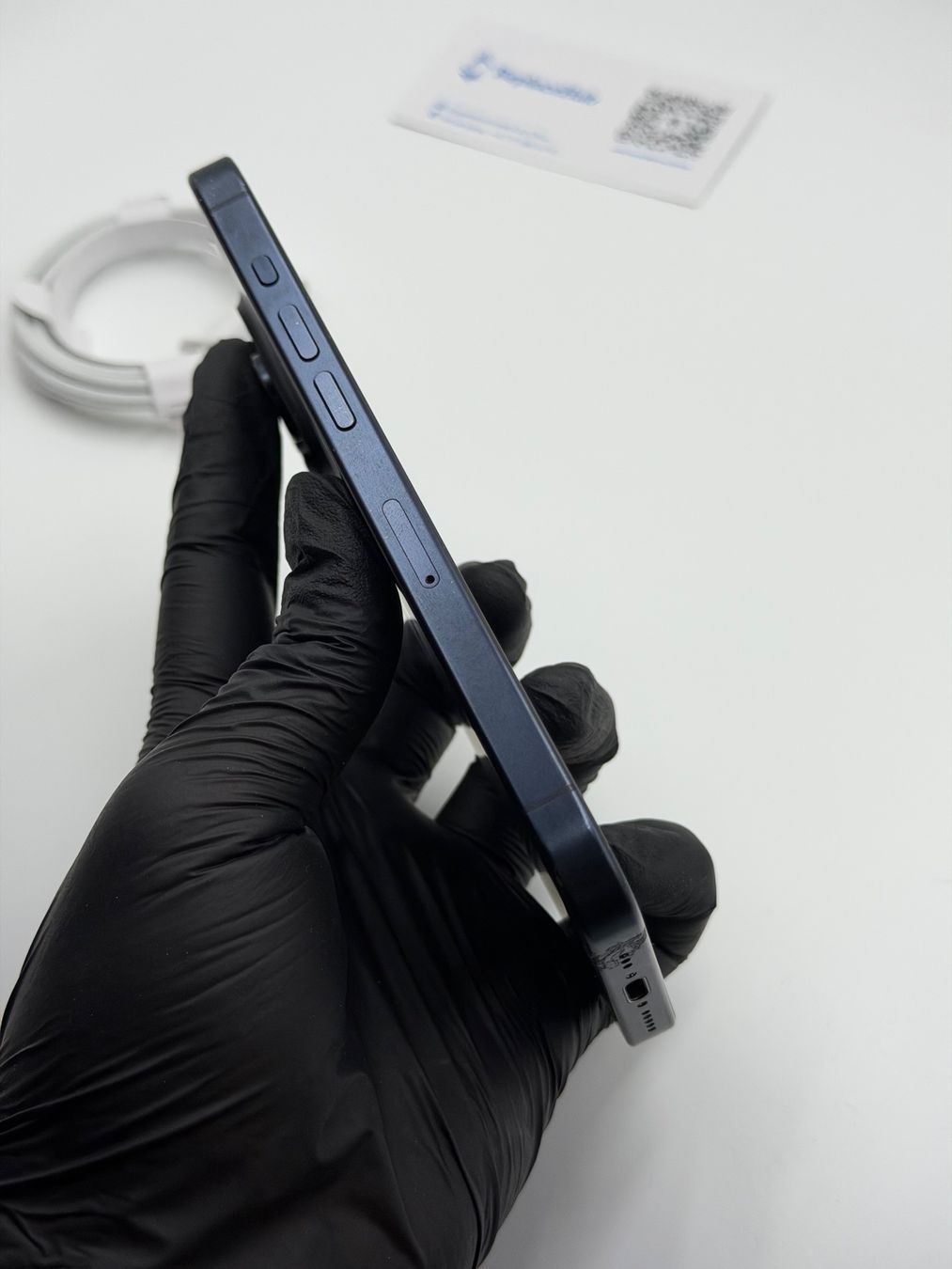 Apple Portables: Apple iPhone 15 Pro - 512 GB – D'occasion à Chur par ReplaceHub 2
