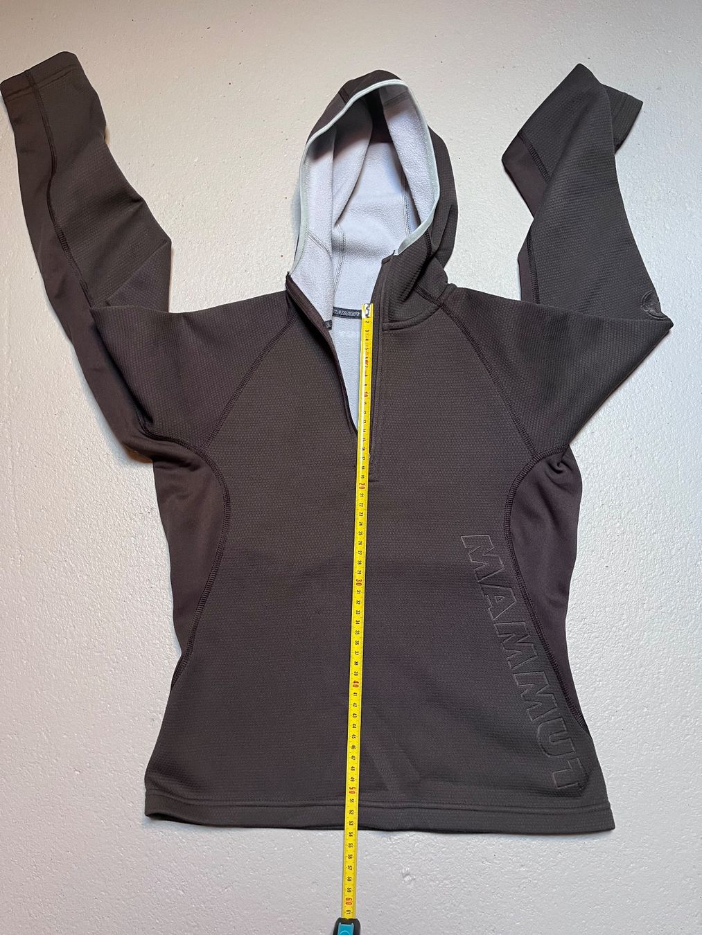 Mammut Maglioni & Felpe: Kapuzenpullover Mammut Grösse S – Usato da Roggwil BE venduto da KarotteV 5