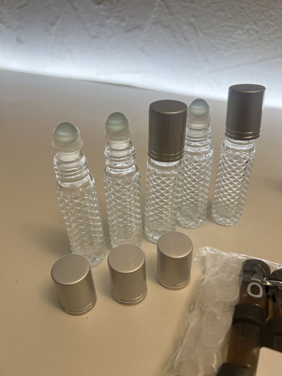 Sonstiges Geschirr & Gläser: Ätherische Ölflaschen-Set aus Glas – Neu (gemäss Beschreibung) aus Rotkreuz von Migu2012 3
