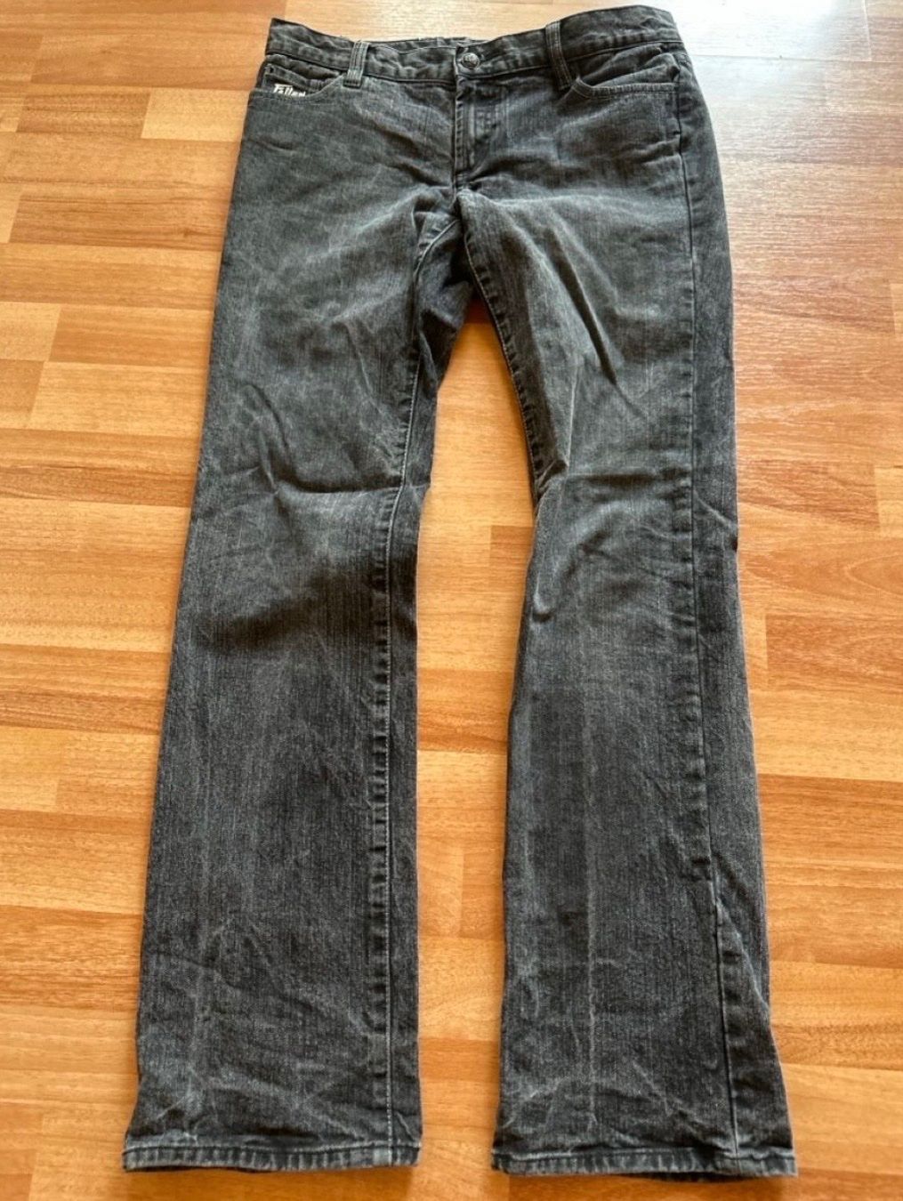 Jeans: Fallen Chris Cole Jeans, Gr. 32, einf. Bundweite ca. 41 cm – D'occasion à Zürich par barale_00