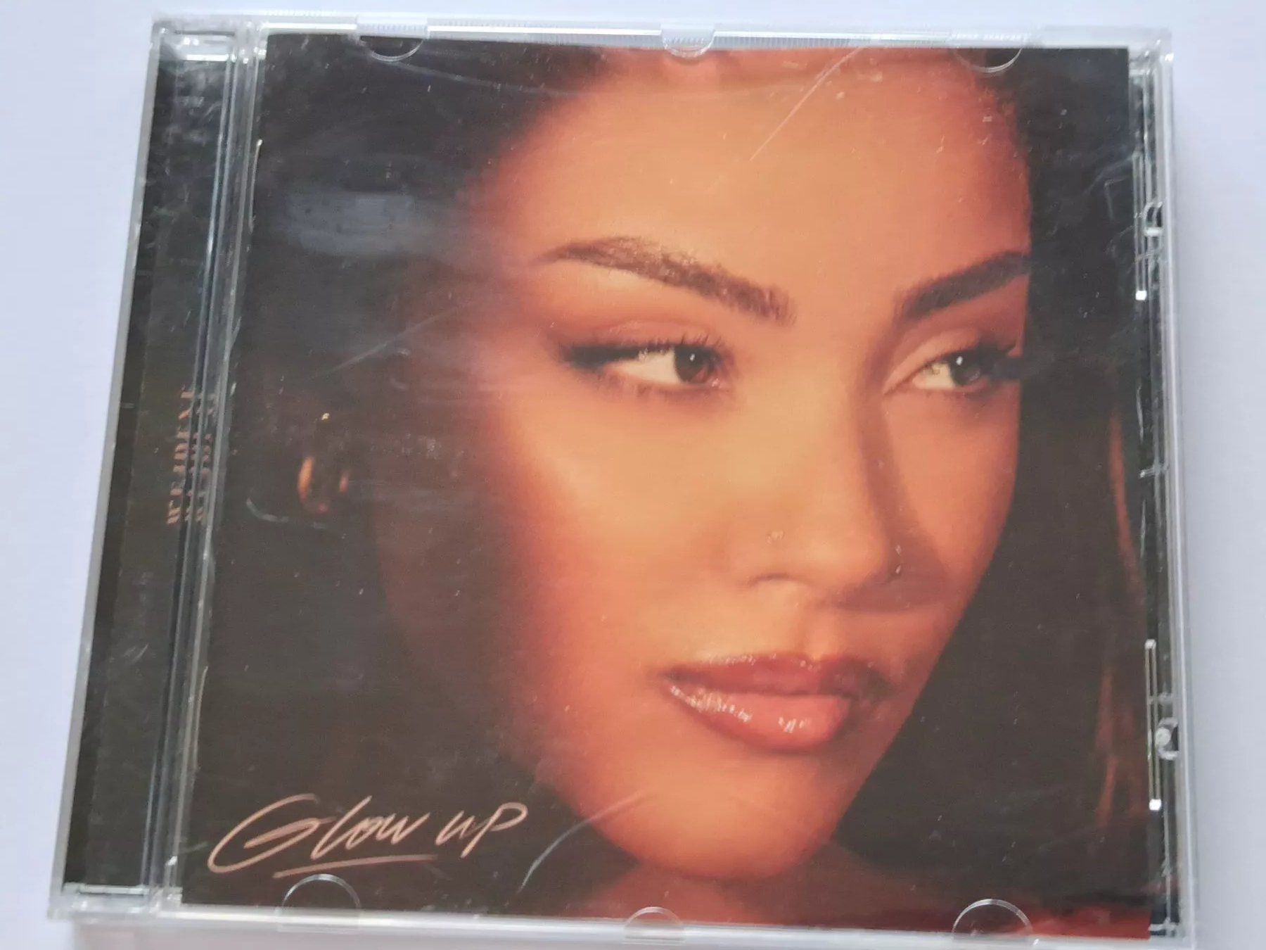 CDs: Cd Wejdene - Glow up – Gebraucht aus Pully von bro_n52j