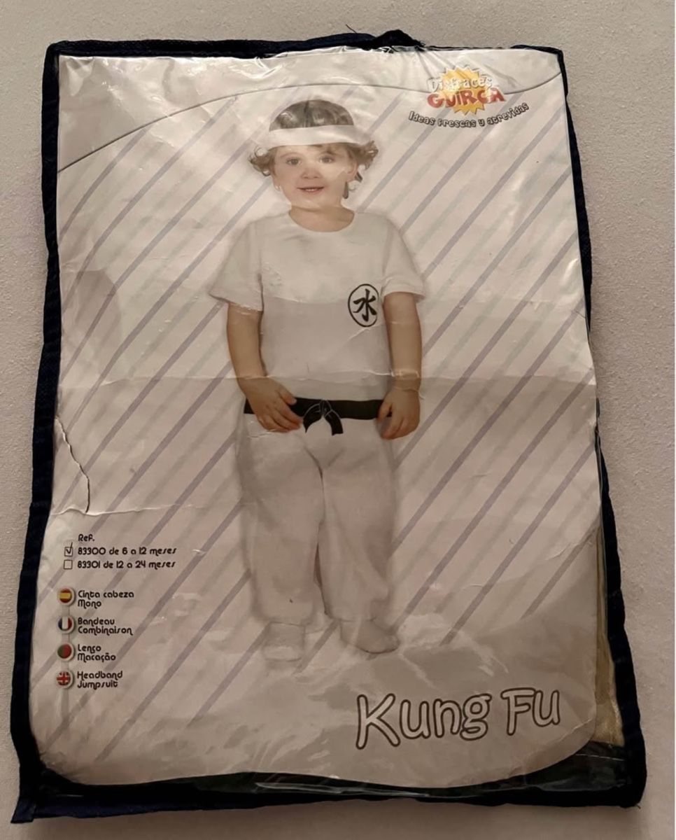 Costumi: Déguisement Kung Fu bébé 6-12 mois – Usato da La Chaux-de-Fonds venduto da Sabinchenn
