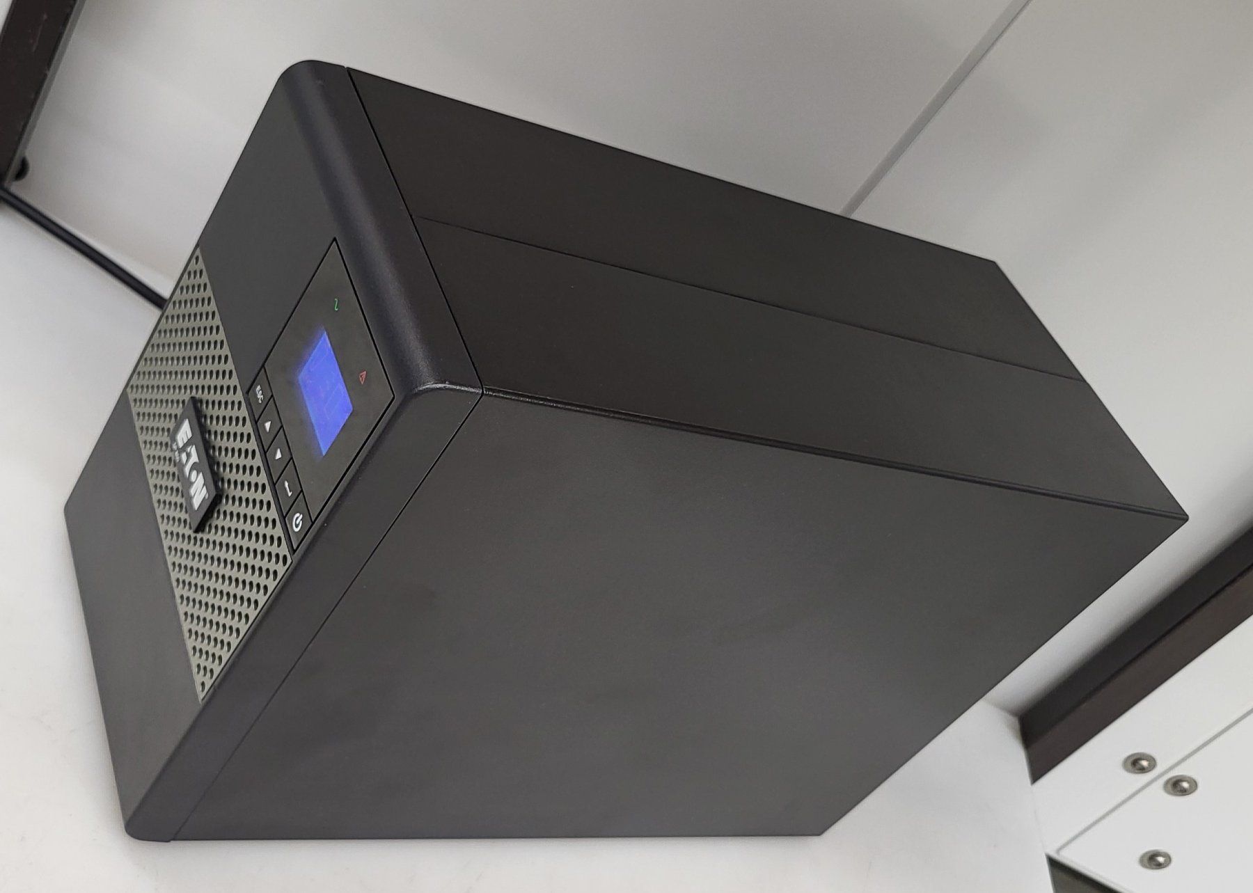 Eaton Elektronikbauteile: USV UPS Eaton – Defekt aus Weinfelden von Zebi22 2