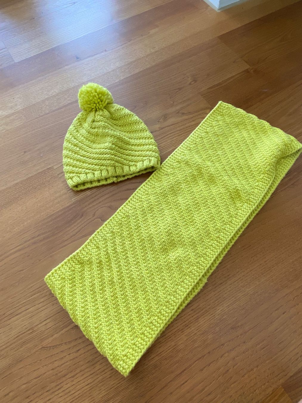 Catimini Altro abbigliamento per bambina: Mütze und Schal – Usato da Sissach venduto da laura.x4 1