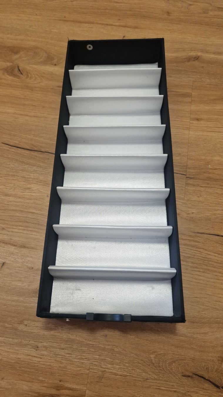 Wandhalterungen: Brillenorganizer – Gebraucht aus Hasle LU von luc_9pxg