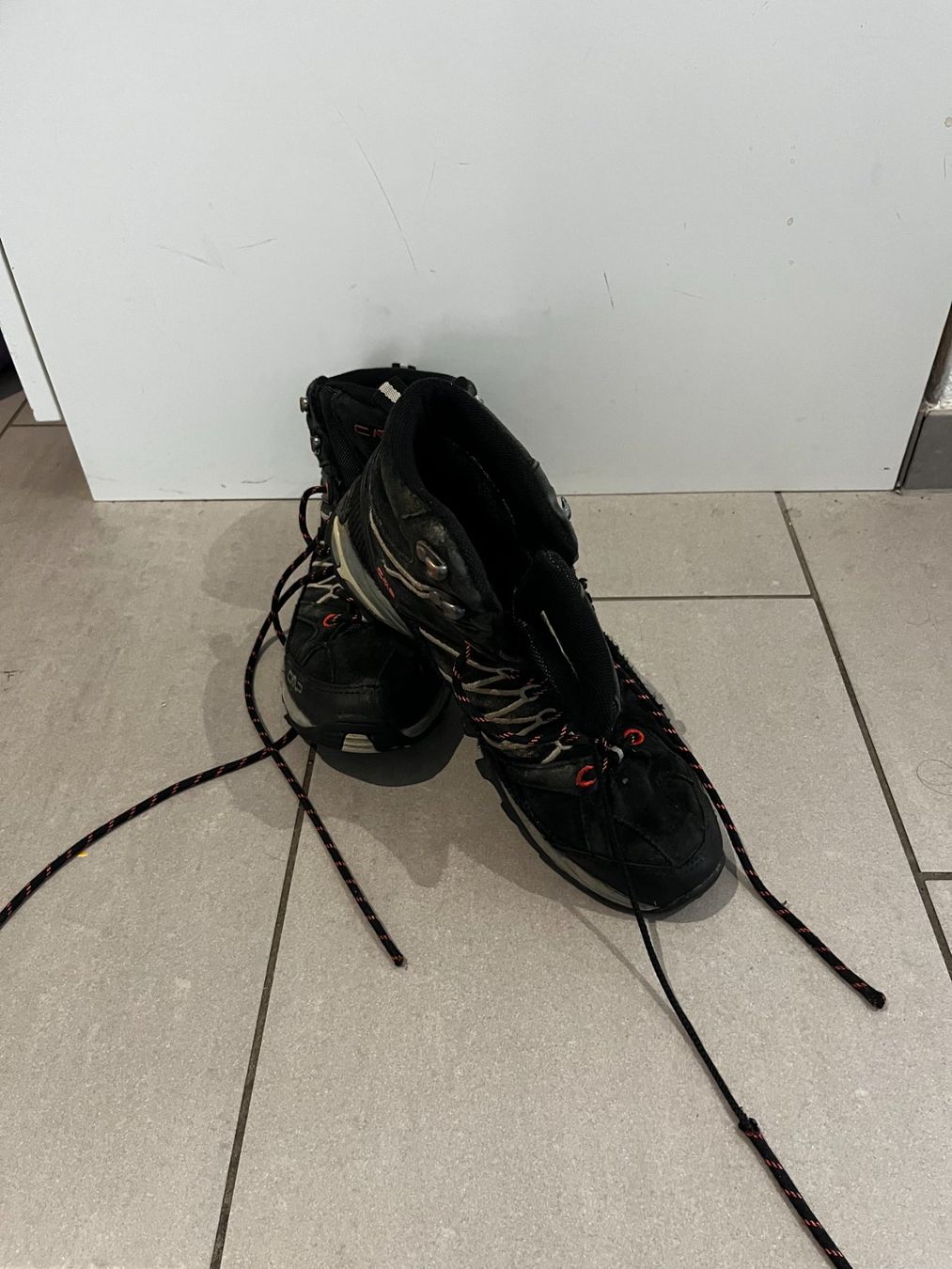 CMP Chaussures garçon: CMP Wanderschuhe, wasserdicht, Grösse 40, Wintertauglich – D'occasion à Zumikon par max_sv5g 5