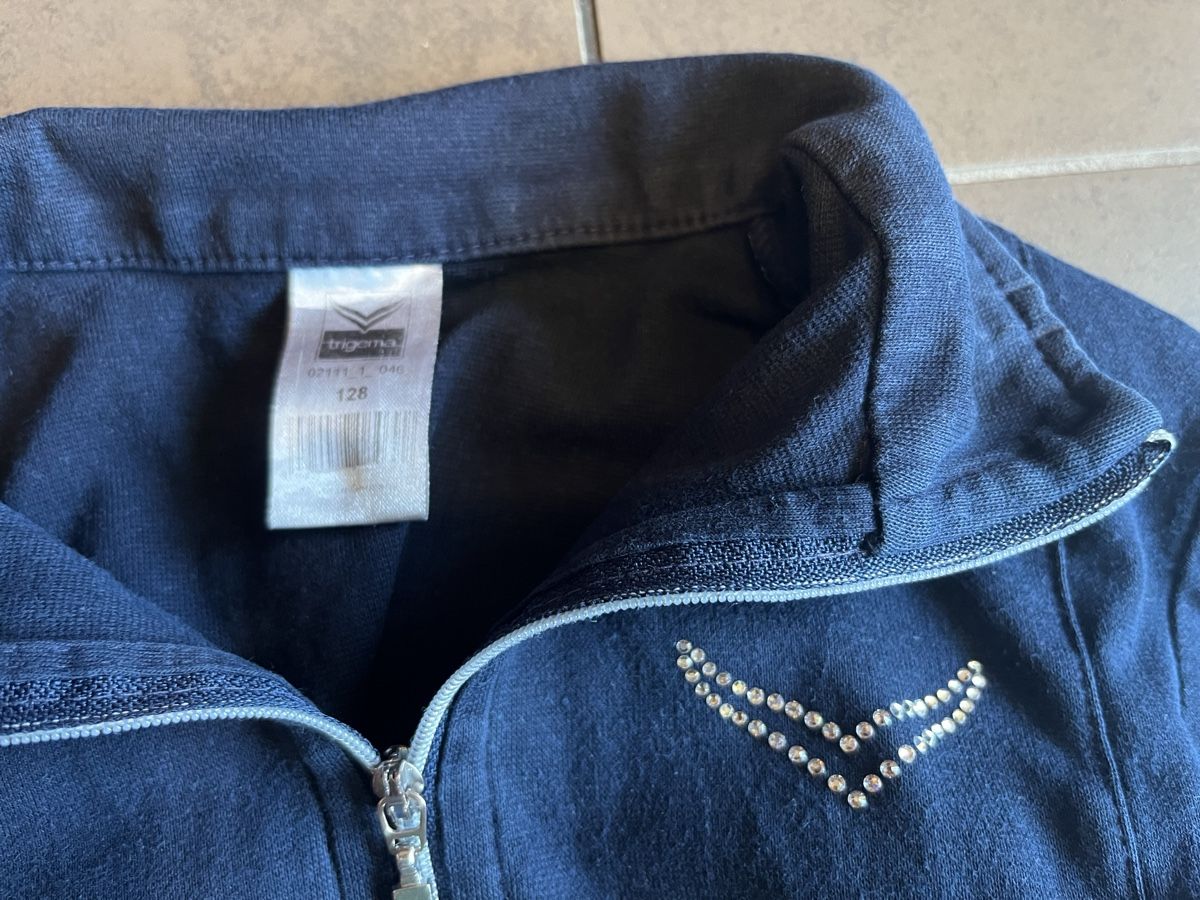 Maglioni & Felpe: Trigema Pullover Jacke dunkelblau Made in Germany Svarowski  – Usato da Zürich venduto da Gabi_78 1