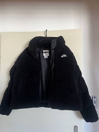 NIKE Therma-Fit Fleece Jacke