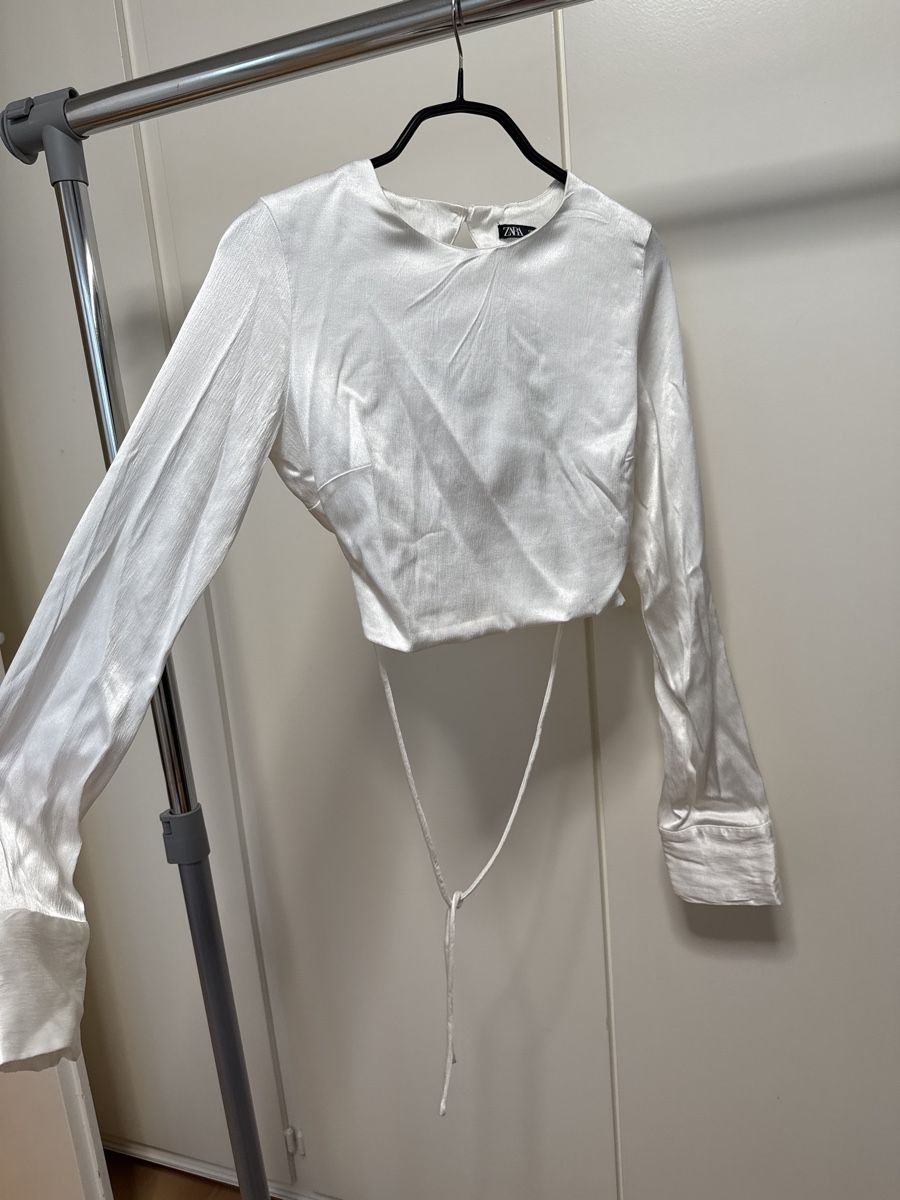Zara Top: Zara Satin Top, weiss, Gr. S – Usato da Thun venduto da tat_zb9b