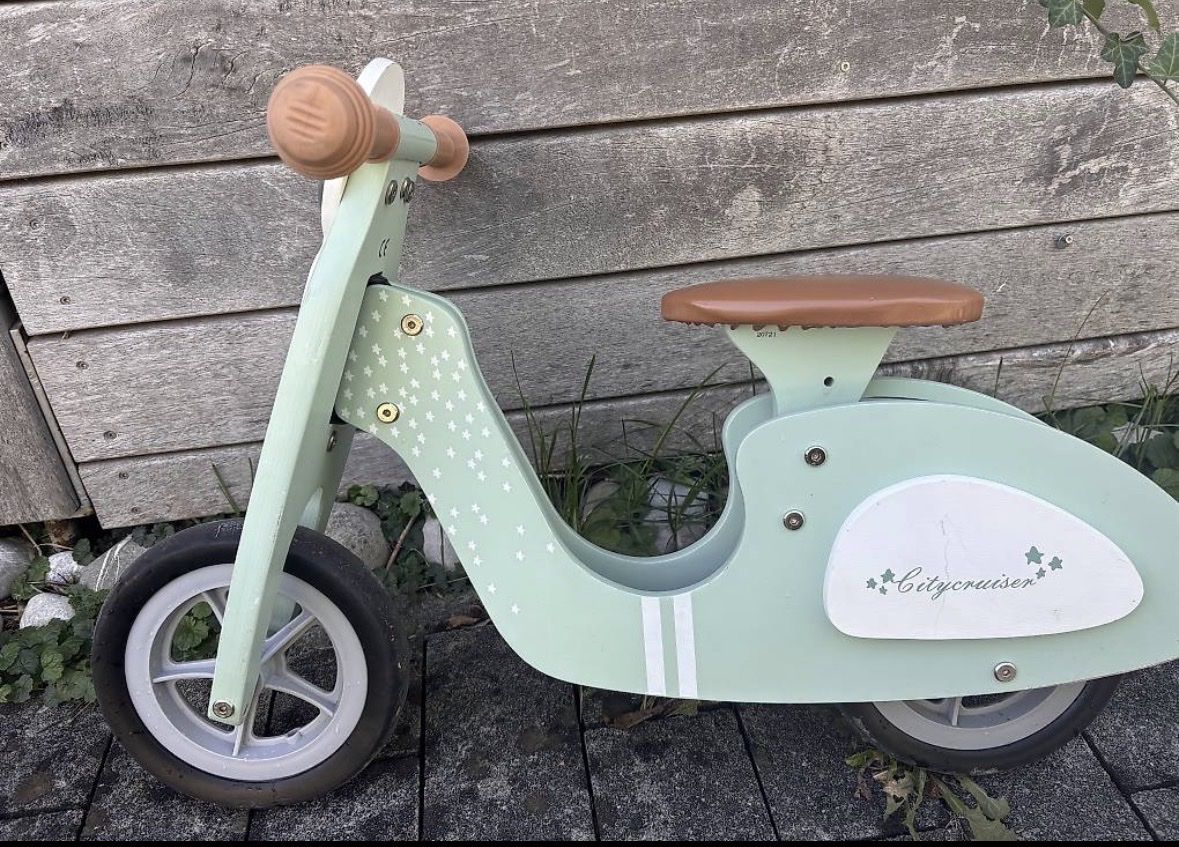 Vespa Véhicules pour enfants: Vespa Kinder Laufrad – D'occasion à wädenswil par panorama05