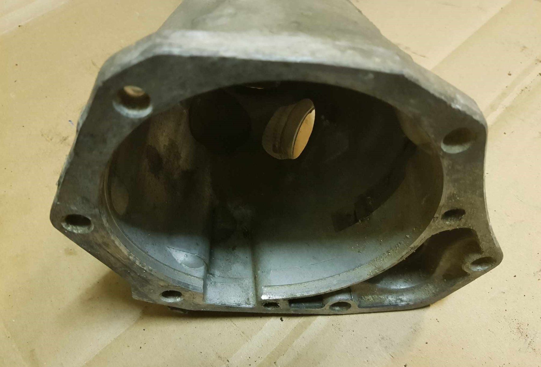 Mopar Tutti pezzi di ricambio auto: Mopar Automatikgetriebe Verlängerung – Usato da Niedergösgen venduto da usc_8qc6 2