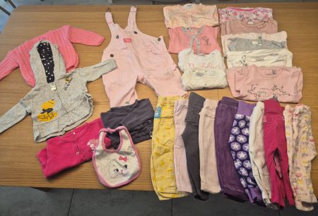 Kleider Paket Mädchen 4, 25 Teile, Winter, Grösse 68
