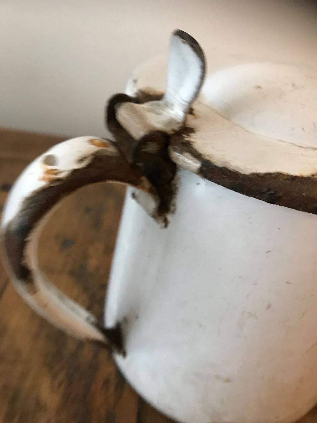 Caraffe: Emaille Kanne mit Scharnierdeckel – Usato da Rapperswil SG venduto da cosiba01 5
