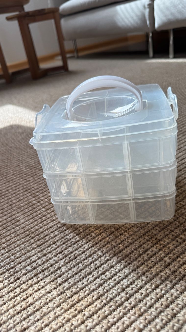 Behälter & Ähnliches: Aufbewahrungsbox transparent mit Griff – Gebraucht aus Birsfelden von Nic21