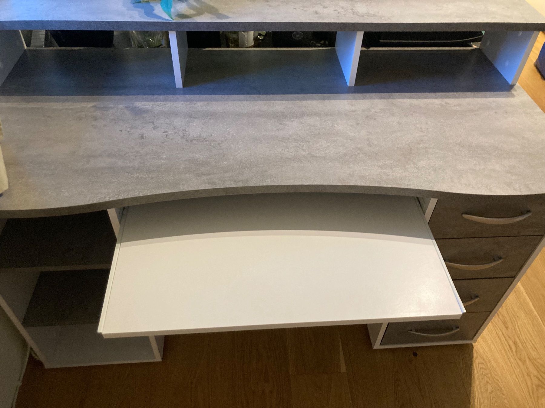 Conforama Scrivanie: Bürotisch / Schreibtisch / Pult – Usato da Wichtrach venduto da Aramis3628 5