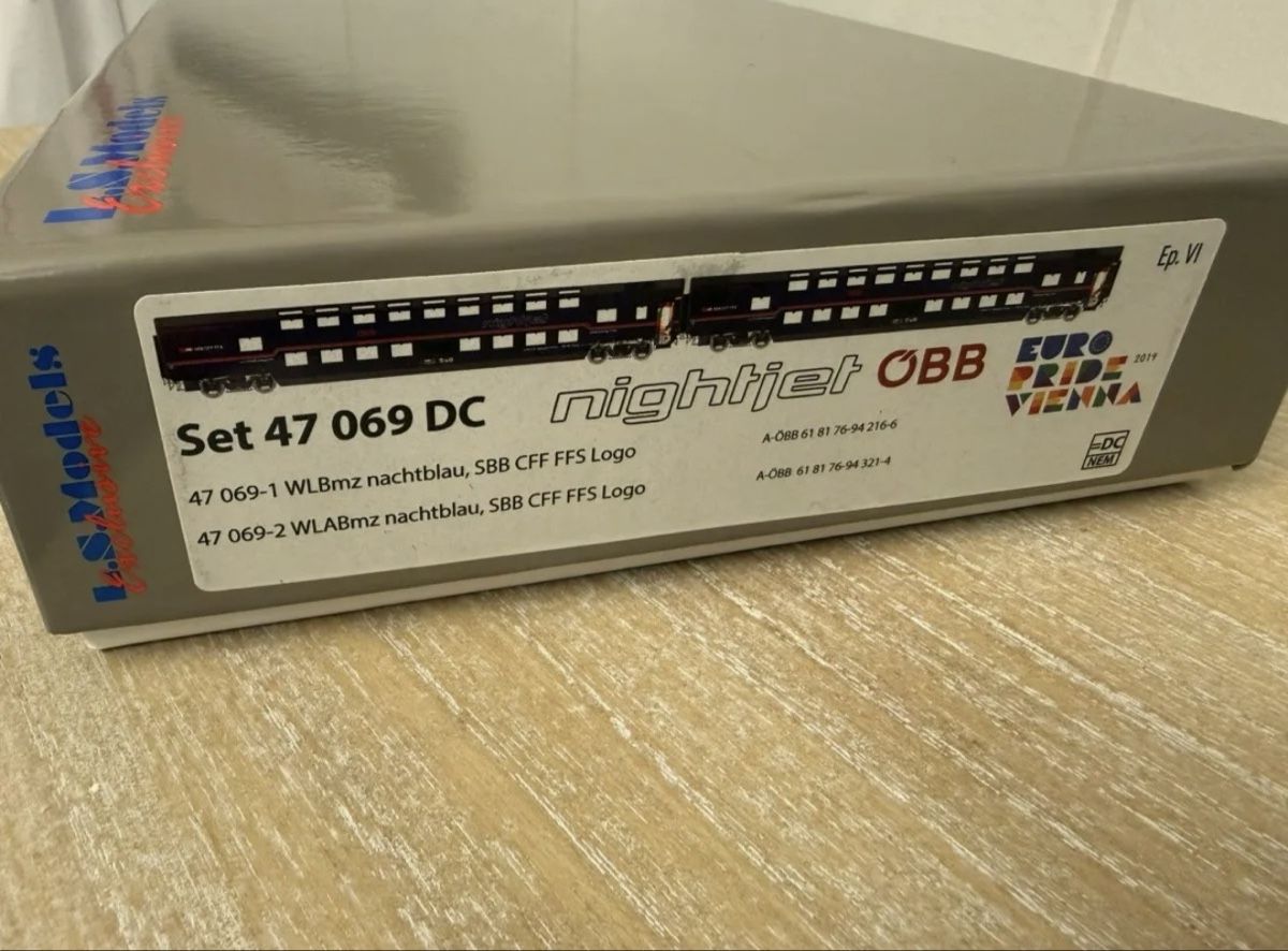 LS Models Modellini di ferrovie: L.S.MODELS ÖBB NIGHTJET PRIDE VIENNA ÖBB EXCLUSIVE NEU – Nuovo e nell'imballaggio originale da Zürich venduto da Volanbusz 2