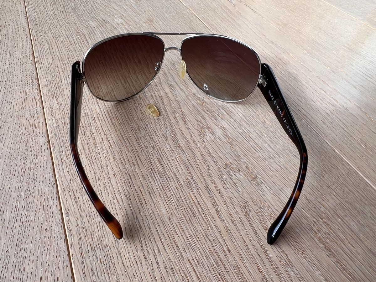 Marc Jacobs Brillen & Gläser: Sonnenbrille Marc Jacobs – Gebraucht aus Hertenstein AG von Stadtturm