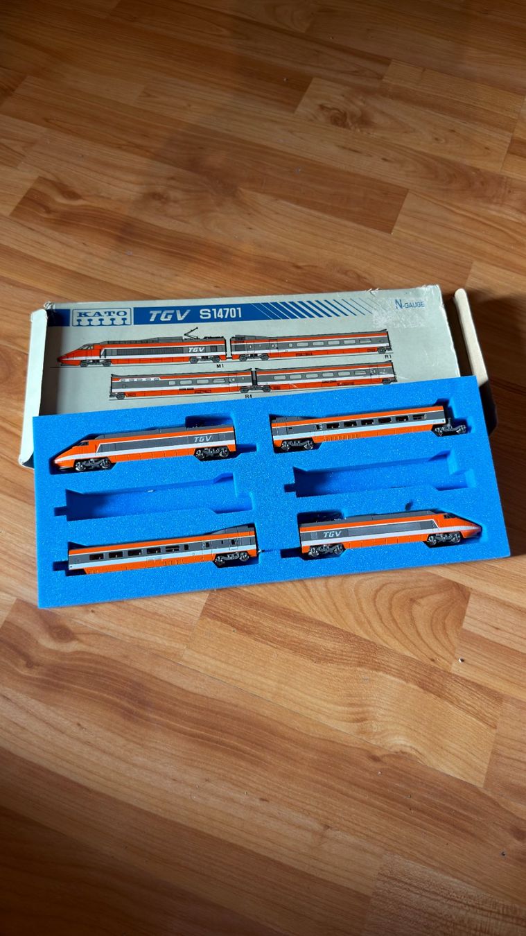 Kato Modellini di ferrovie: Kato TGV Sud-Est 4-teilig – Usato da Préverenges venduto da chrisch111