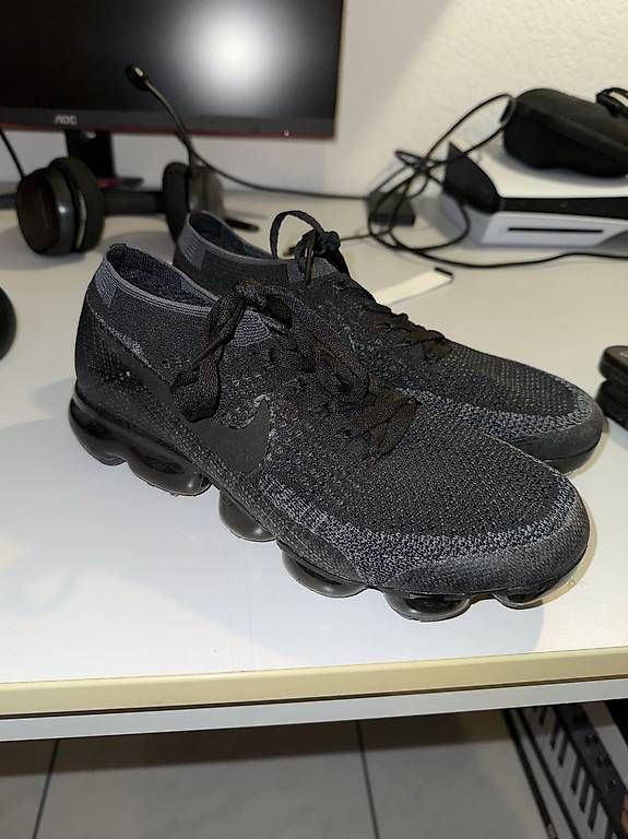 Chaussures hommes: Vapor Max Schwarz – D'occasion à Oberentfelden par ang_55kx