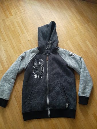 Veste à capuche Parfaite pour  Automne Taille 146/152