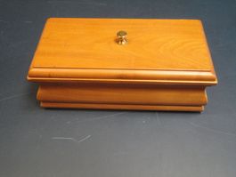 schöne alte Edel Holz Box, Dose Schatulle