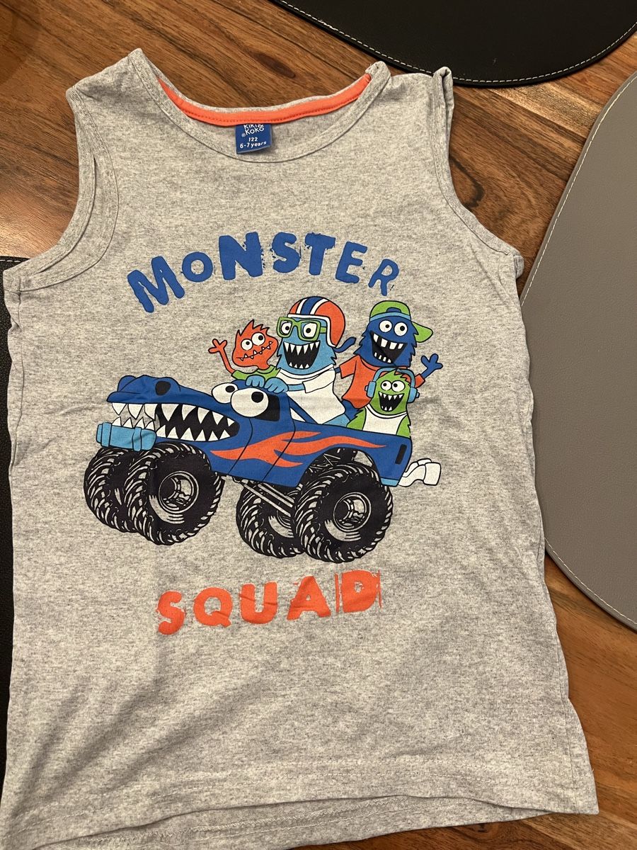 Chemises, T-shirts & Polos: MONSTER TANK TOP SHIRT GR 122 – D'occasion à Basel par theo-g77