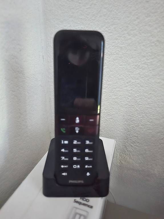 Philips Telefoni: dect Telefon Philips D470 – Usato da Thörishaus venduto da Franco771
