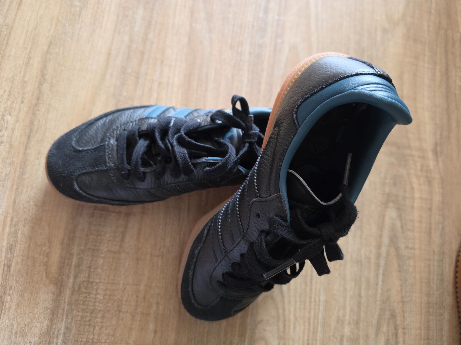 Adidas Scarpe da donna: adidas Samba Turnschuhe schwarz – Usato da Uetendorf venduto da Jasiiilein_