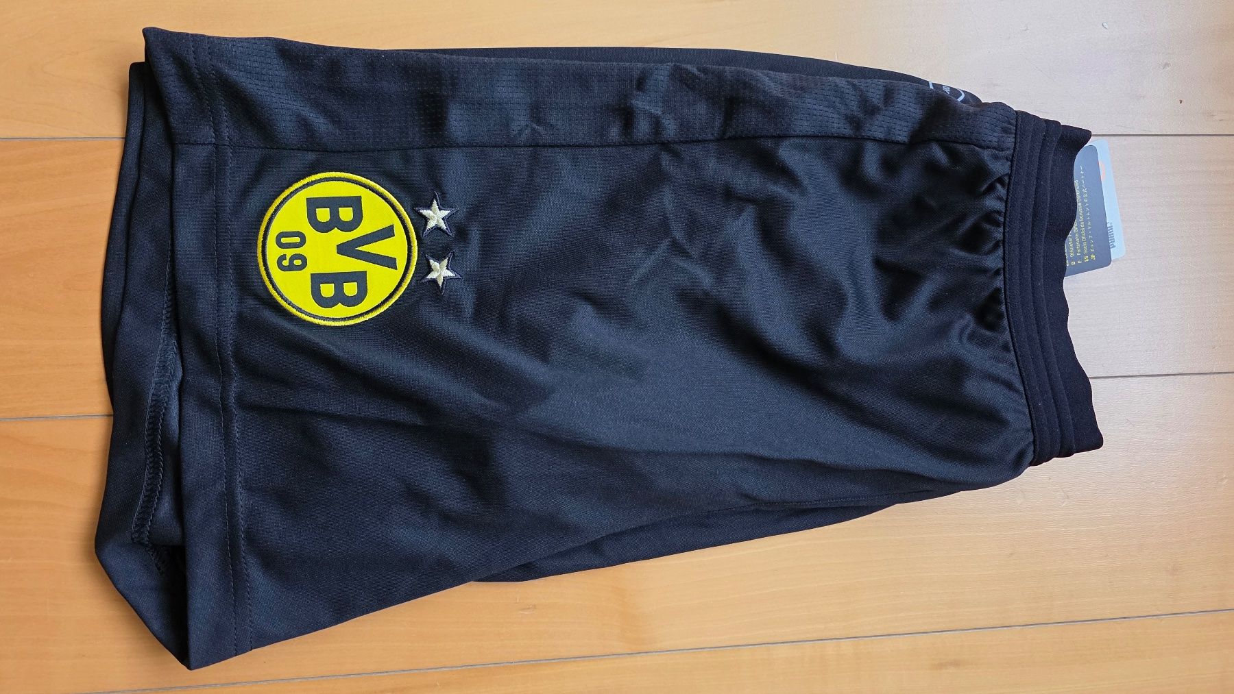 Puma Scarpe, pantaloni & magliette da ginnastica: Trikot/Shorts BVB Gr. 176 – Usato da Niederlenz venduto da mischa43 3