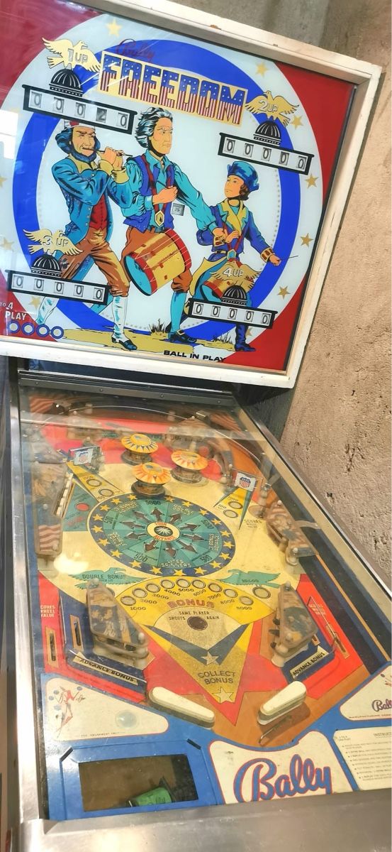 Flipper: Bally "FREEDOM" Flipperkasten von 1976 – Difettoso da Horw venduto da wingman44 9