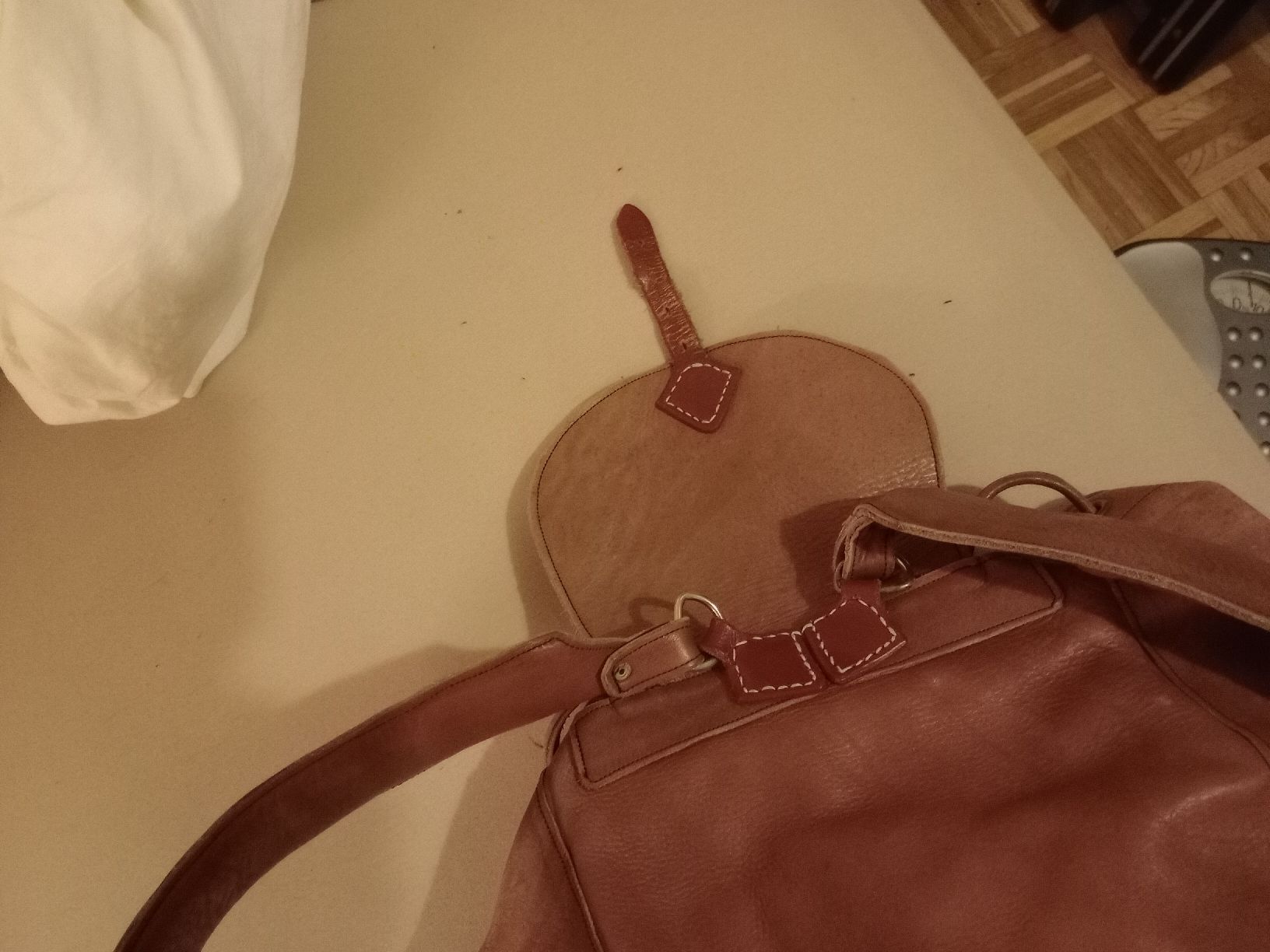 Zaini: hochwertige Lederrucksack, Top Zustand, gross – Usato da zürich venduto da sotherbies 7