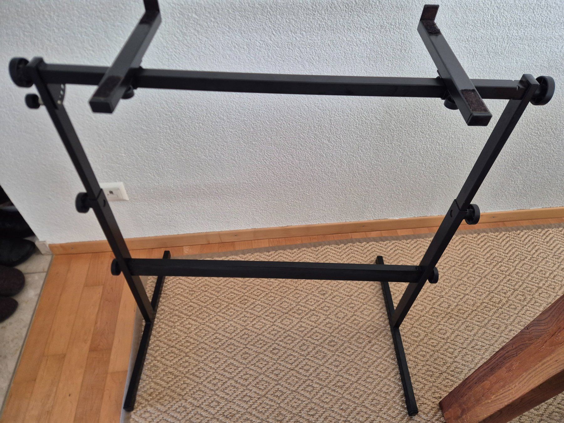 Supporti per strumenti musicali & leggii: Stage piano & Synthesizer Technics Keyboard-Ständer – Usato da Diepoldsau venduto da Kriskiz 3
