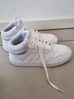 Almost New - Adidas Hoops 3.0 Mid - White (40)