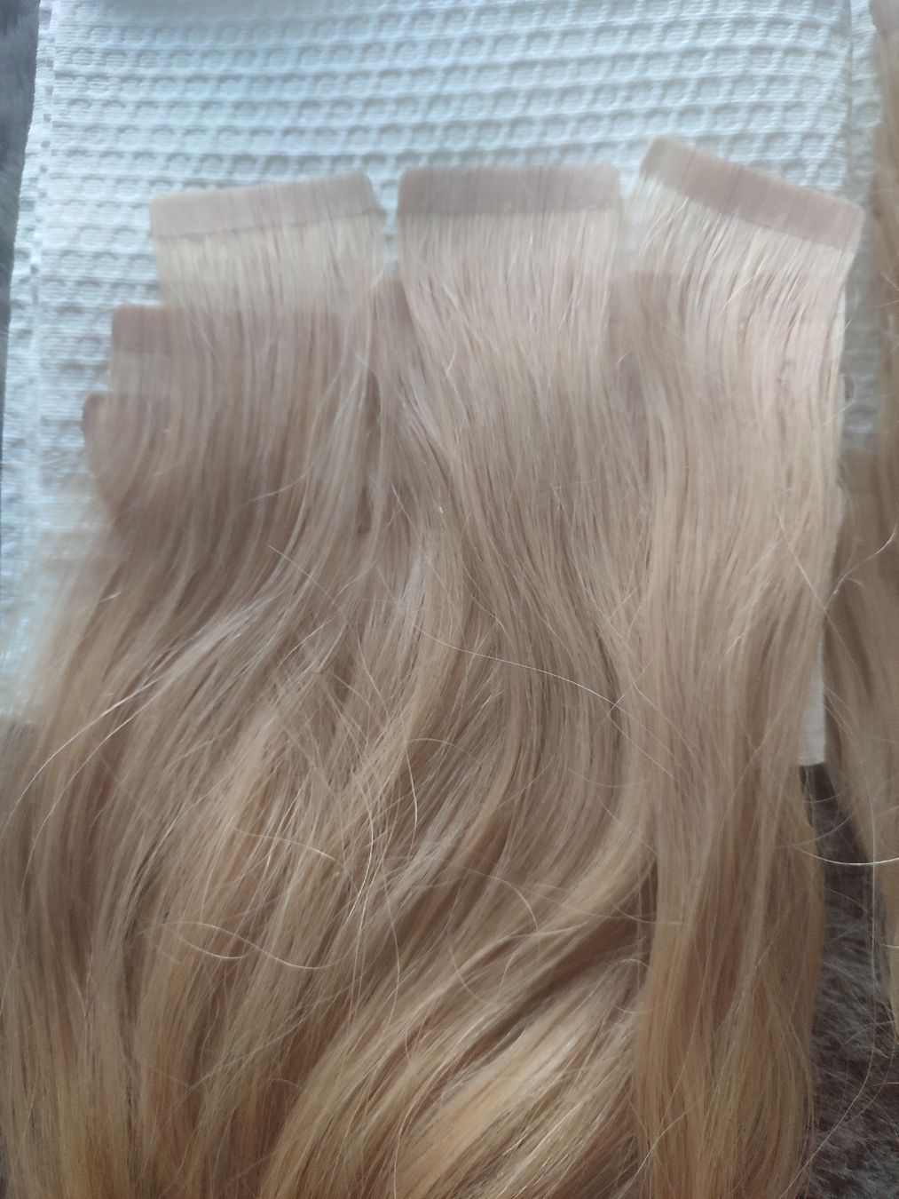 Perücken: Tape-in Extensions blond lang 50 cm – Neu (gemäss Beschreibung) aus Waltenschwil von Bodensee84 1