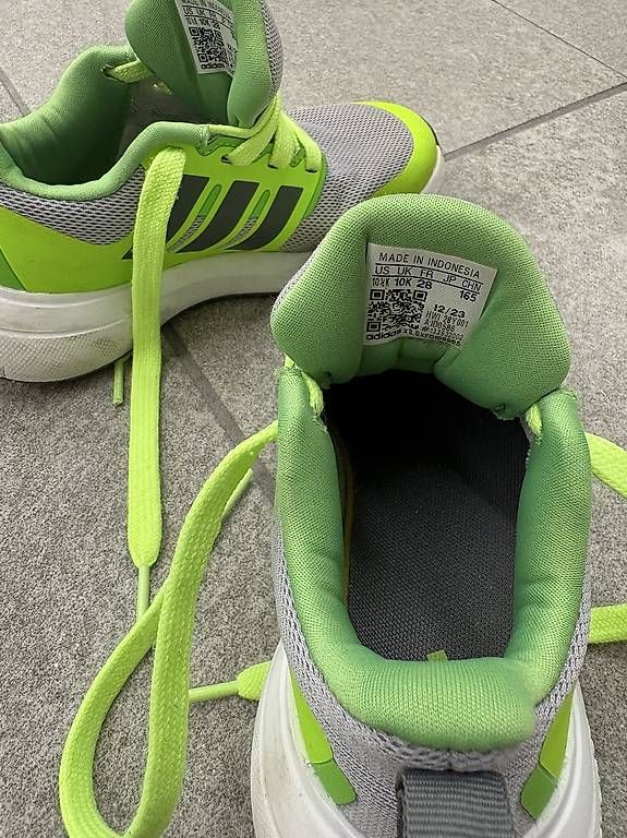 Chaussures hommes: Adidas Turnschuhe – D'occasion à Siebnen par copa11