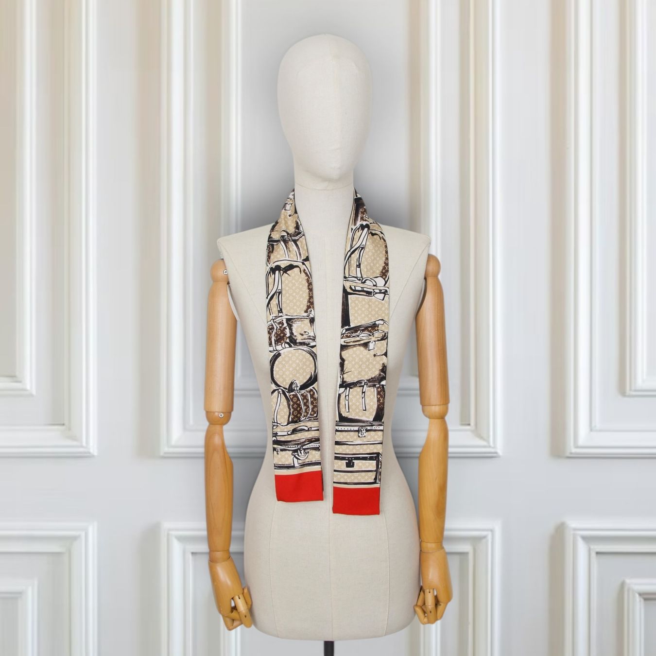 Louis Vuitton Foulard & Sciarpe: Louis Vuitton Bandeau Trunks beige/rot – Usato da Binningen venduto da Designerlabels 2