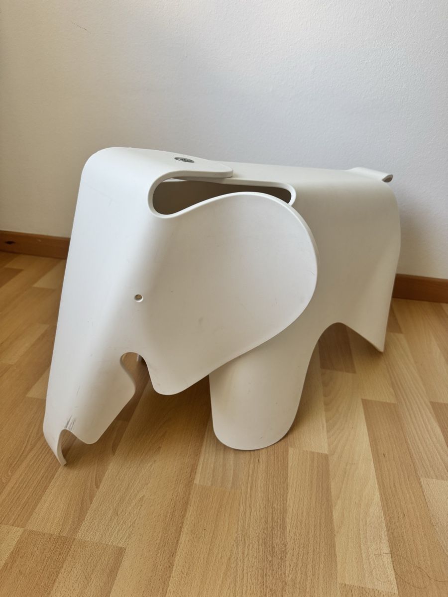 Vitra Figuren: Original Vitra Eames Elephant  – Gebraucht aus Uetikon am See von Ala888